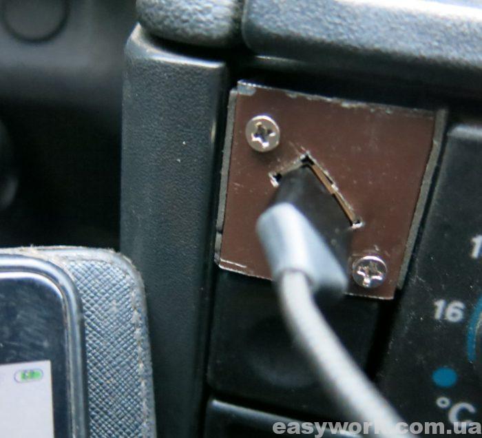 Готовая USB зарядка в авто ВАЗ 2111