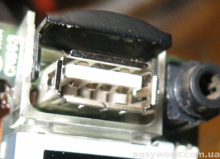 Замененный USB разъем магнитолы JVC KD-R457